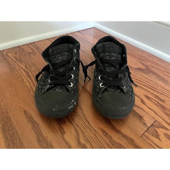 Converse Shoes - Picture 2 of 8